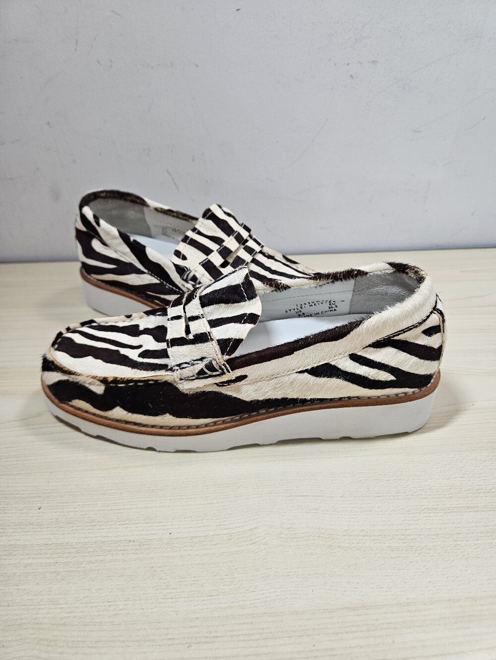JUMP Zebra Print Calf Hair Penny Loafers Vibram Sole Women's Size 6.5
